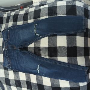 Old Navy super skinny distressed Jeans